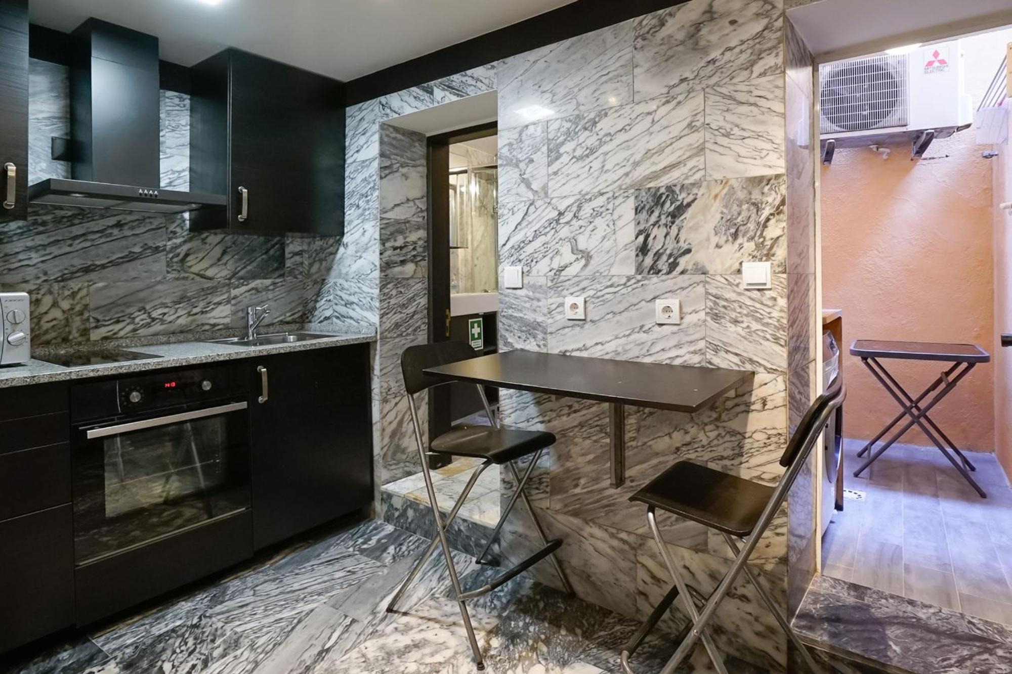 Cosmopolitan Chiado Apartment By Lovelystay Lisabona Exterior foto